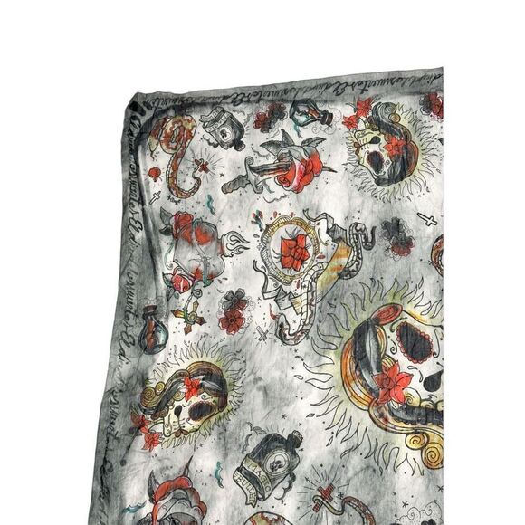 DMD Vintage Cotton Silk Blend Skull Roses Print Bandana Scarf Gray Size 46 x 52 - Picture 7 of 11